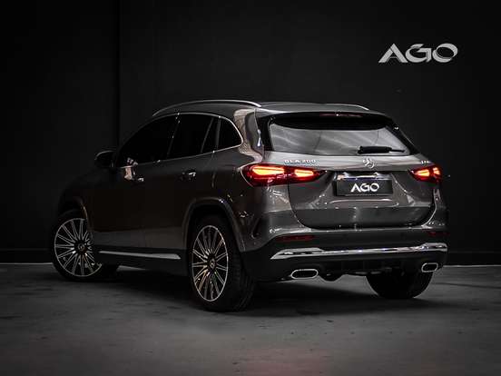 MERCEDES-BENZ-GLA 200-2026