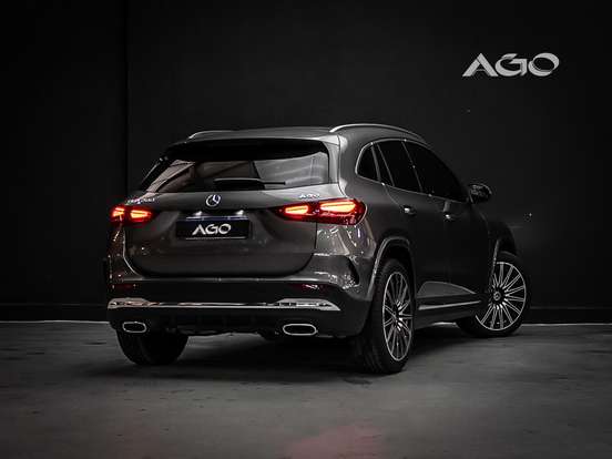 MERCEDES-BENZ-GLA 200-2026