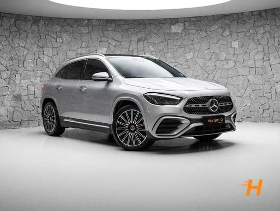 MERCEDES-BENZ-GLA 200-2024