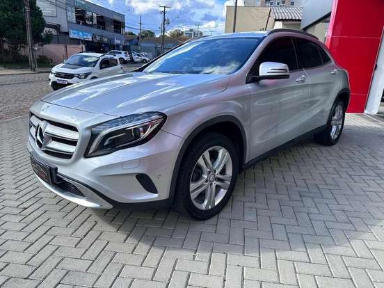 MERCEDES-BENZ-GLA 200-1.6 CGI ADVANCE 16V TURBO FLEX 4P AUTOMÁTICO MERCEDES-BENZ-GLA 200-2016