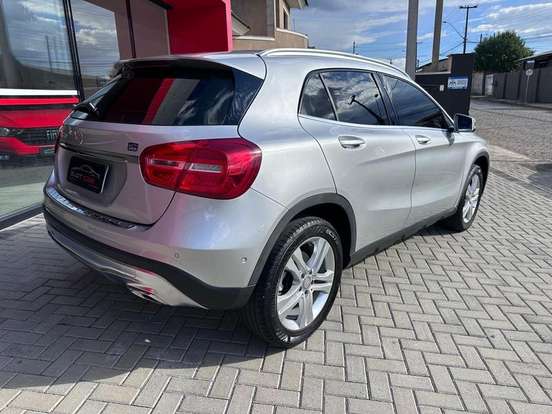 MERCEDES-BENZ-GLA 200-1.6 CGI ADVANCE 16V TURBO FLEX 4P AUTOMÁTICO MERCEDES-BENZ-GLA 200-2016