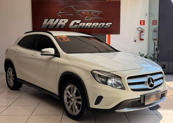 Mercedes-Benz GLA 200 1.6 CGI Advance 16V Turbo Flex 4P Automático