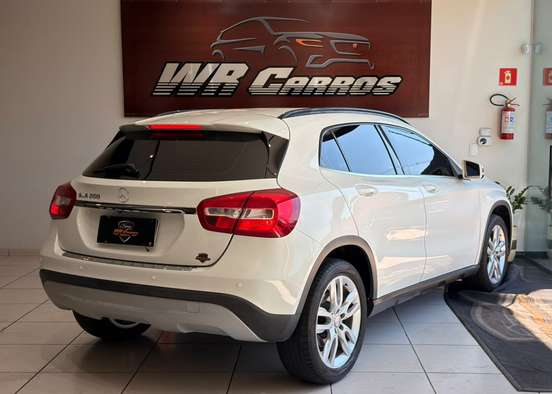 MERCEDES-BENZ-GLA 200-1.6 CGI ADVANCE 16V TURBO FLEX 4P AUTOMÁTICO MERCEDES-BENZ-GLA 200-2016
