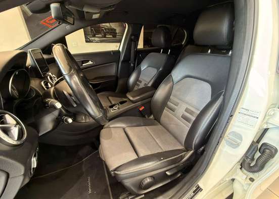 MERCEDES-BENZ-GLA 200-1.6 CGI ADVANCE 16V TURBO FLEX 4P AUTOMÁTICO MERCEDES-BENZ-GLA 200-2016