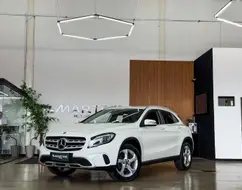 MERCEDES-BENZ GLA 200 1.6 CGI FLEX ADVANCE 7G-DCT MERCEDES-BENZ GLA 200 1.6 CGI FLEX ADVANCE 7G-DCT