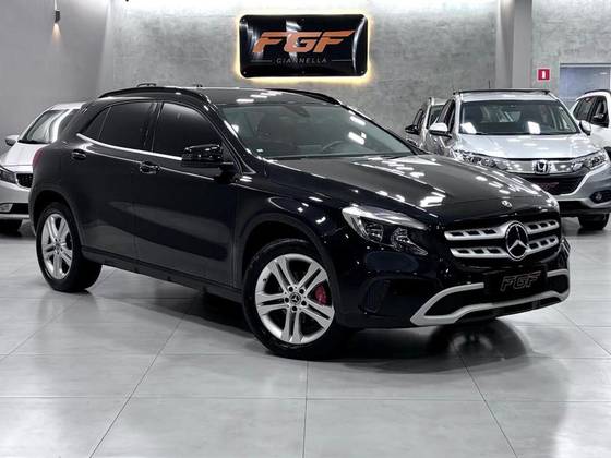 MERCEDES-BENZ GLA 200 1.6 CGI FLEX ADVANCE 7G-DCT