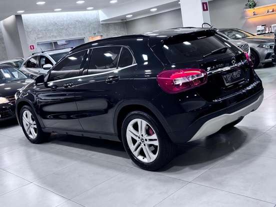 MERCEDES-BENZ-GLA 200-1.6 CGI FLEX ADVANCE 7G-DCT MERCEDES-BENZ-GLA 200-2018