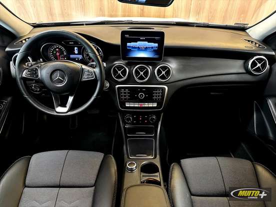 MERCEDES-BENZ-GLA 200-1.6 CGI FLEX STYLE 7G-DCT MERCEDES-BENZ-GLA 200-2019