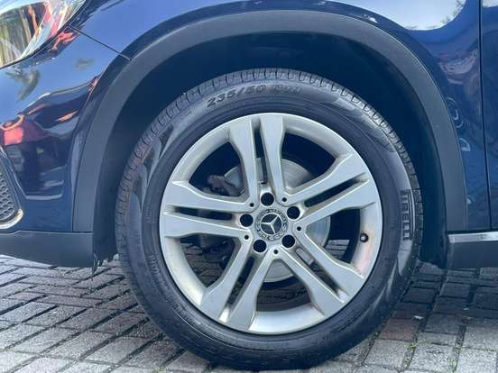 MERCEDES-BENZ-GLA 200-2018