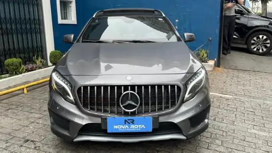 MERCEDES-BENZ-GLA 250-2016