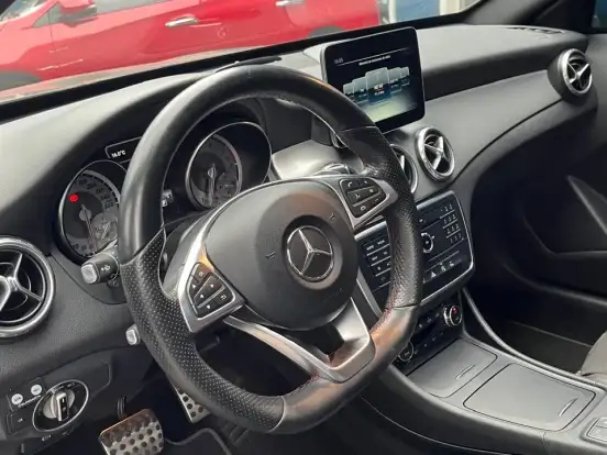MERCEDES-BENZ-GLA 250-2.0 16V TURBO GASOLINA SPORT 4P AUTOMÁTICO MERCEDES-BENZ-GLA 250-2016