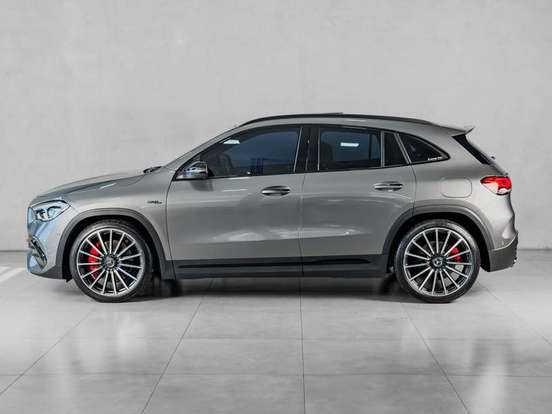 MERCEDES-BENZ-GLA 35 AMG-2022