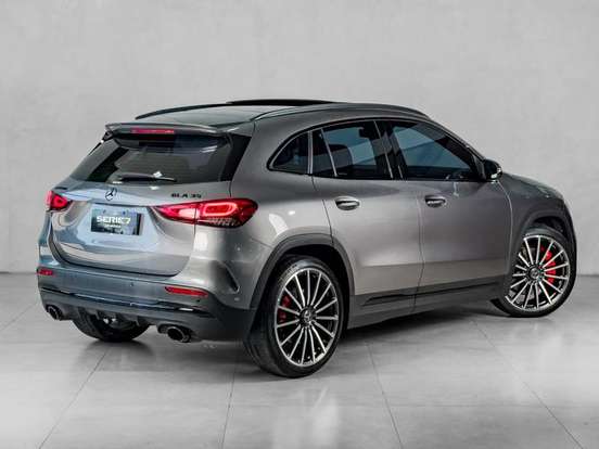 MERCEDES-BENZ-GLA 35 AMG-2022