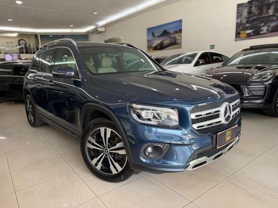 MERCEDES-BENZ-GLB 200-2021