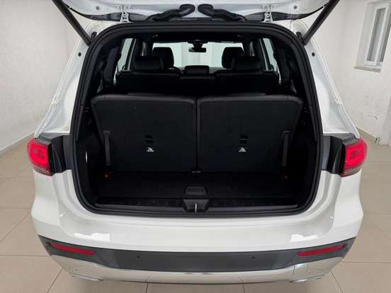 MERCEDES-BENZ-GLB 200-2021