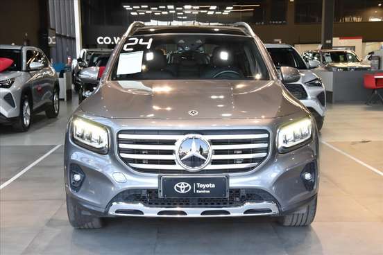 MERCEDES-BENZ-GLB 200-2023