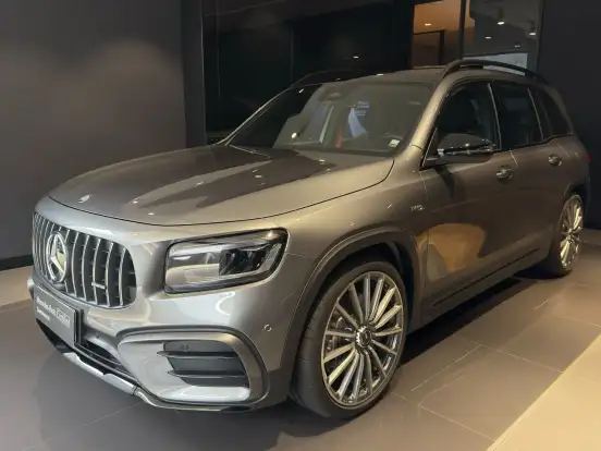 MERCEDES-BENZ-GLB 35 AMG-2026