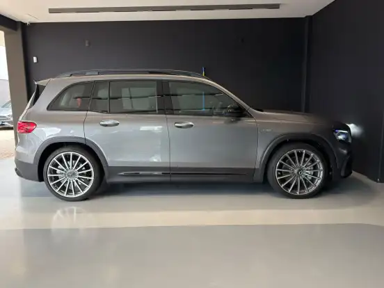 MERCEDES-BENZ-GLB 35 AMG-2026