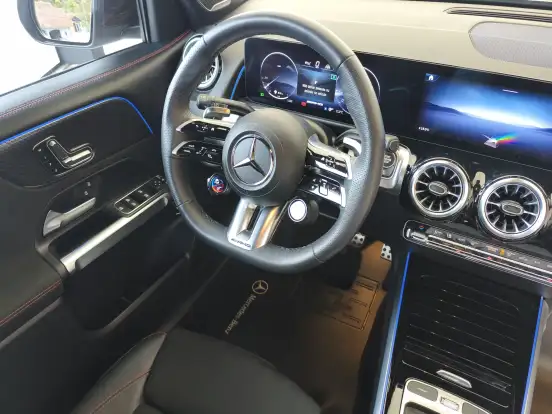 MERCEDES-BENZ-GLB 35 AMG-2.0 MHEV 4MATIC SPEEDSHIFT MERCEDES-BENZ-GLB 35 AMG-2024