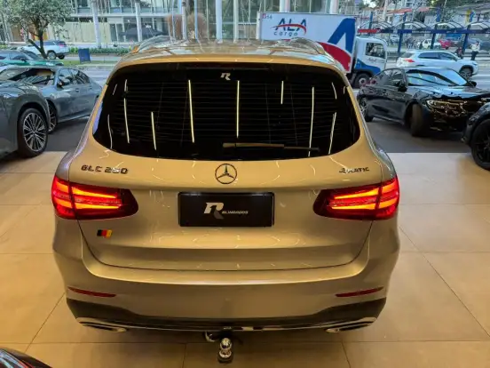 MERCEDES-BENZ-GLC 250-2016