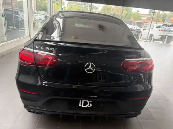 MERCEDES-BENZ-GLC 300-2020