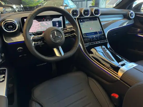 MERCEDES-BENZ-GLC 300-2026