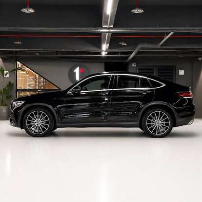 MERCEDES-BENZ-GLC 300-2020