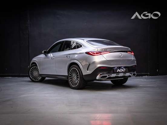 MERCEDES-BENZ-GLC 300-2026