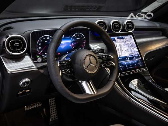 MERCEDES-BENZ-GLC 300-2026