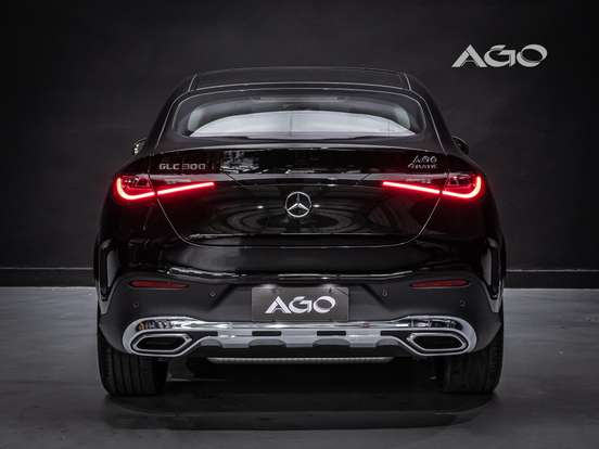 MERCEDES-BENZ-GLC 300-2026