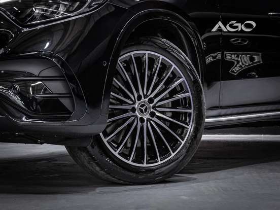 MERCEDES-BENZ-GLC 300-2026