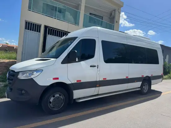 MERCEDES-BENZ-SPRINTER-2023