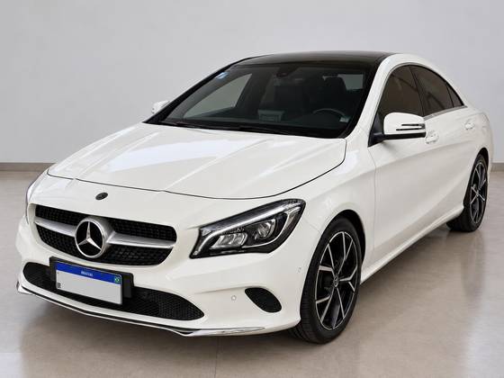 MERCEDES-BENZ CLA 200 1.6 VISION 16V FLEX 4P AUTOMÁTICO