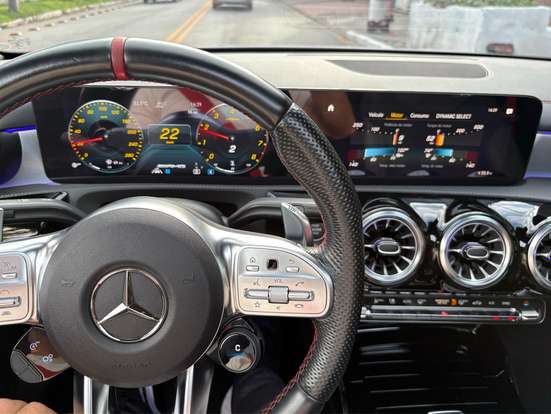 MERCEDES-BENZ-CLA 35 AMG-2022