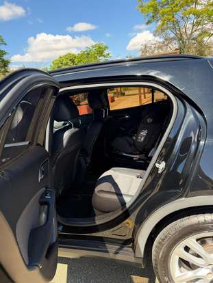MERCEDES-BENZ-GLA 200-2016