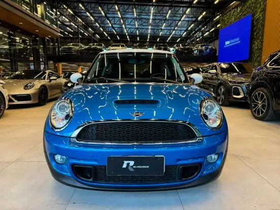MINI-COOPER-2011