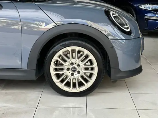 MINI-COOPER-2025