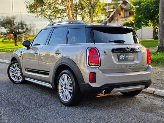 MINI-COUNTRYMAN-2023