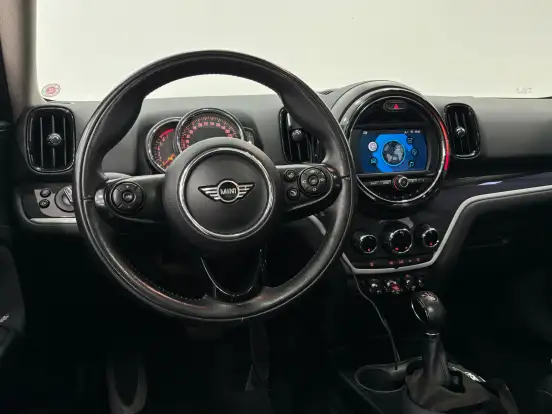 MINI-COUNTRYMAN-2019