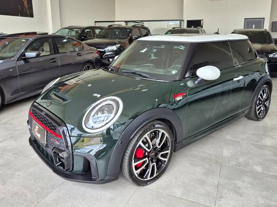 Mini Cooper 2.0 16V Twinpower Gasolina John Cooper Works 2P Steptronic