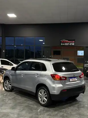 MITSUBISHI-ASX-2011