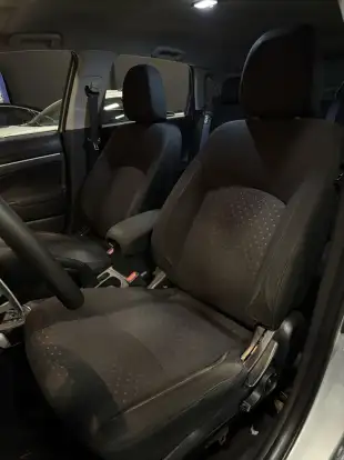 MITSUBISHI-ASX-2011