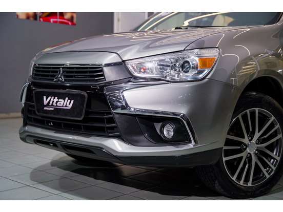 MITSUBISHI-ASX-2017