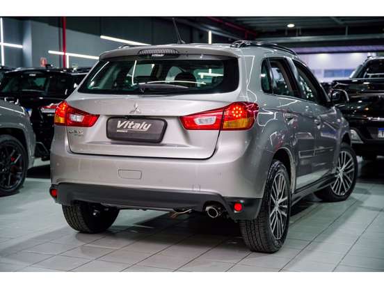 MITSUBISHI-ASX-2017