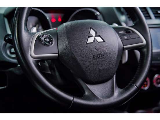 MITSUBISHI-ASX-2017