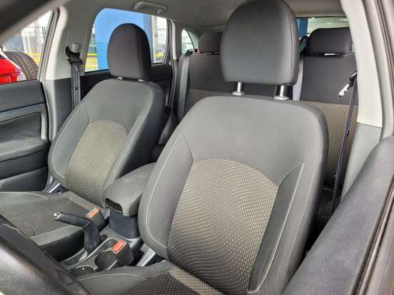 MITSUBISHI-ASX-2016