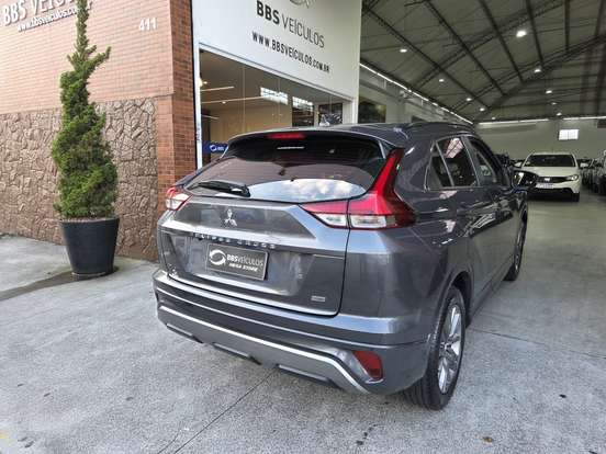 MITSUBISHI-ECLIPSE CROSS-2024