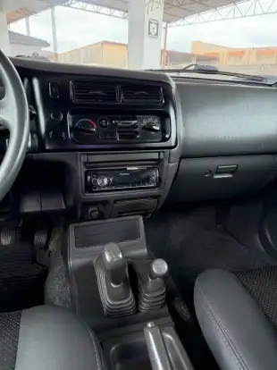 MITSUBISHI-L200-2006