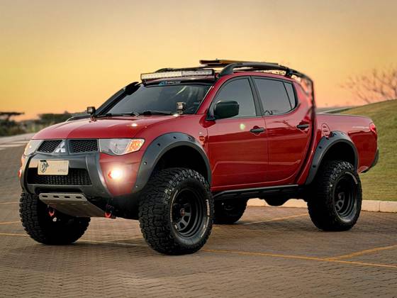 MITSUBISHI L200 SAVANA 3.2 4X4 16V TURBO INTERCOOLER DIESEL 4P MANUAL