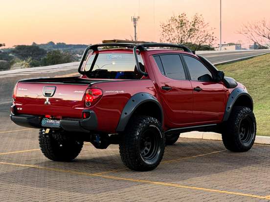 MITSUBISHI-L200 SAVANA-3.2 4X4 16V TURBO INTERCOOLER DIESEL 4P MANUAL MITSUBISHI-L200 SAVANA-2013